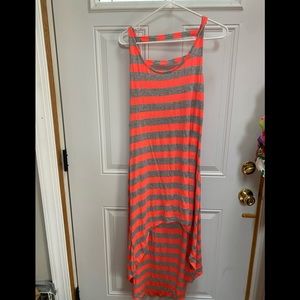 Maxi dress with back cut out